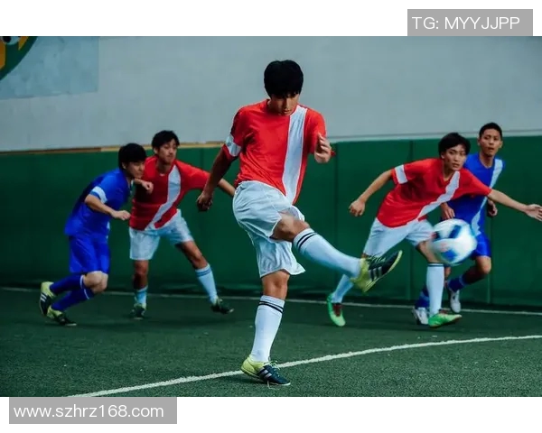 足球明星囧爷究竟是谁他在绿茵场上的传奇故事与个人魅力揭秘 足球明星囧爷究竟是谁他在绿茵场上的传奇故事与个人魅力揭秘