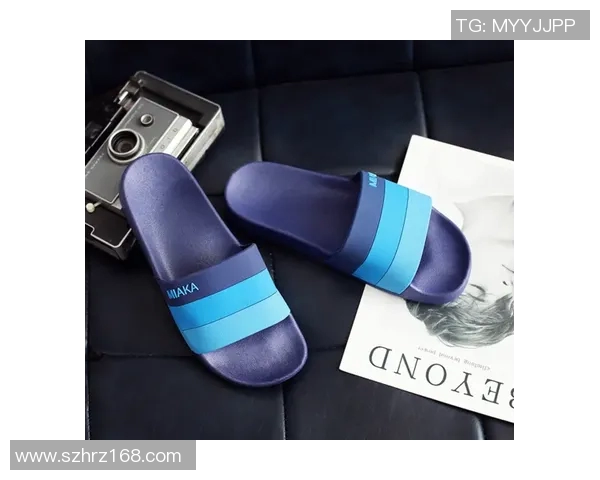 足球明星拖鞋时尚大赏精选潮流款式与独特设计图片展示