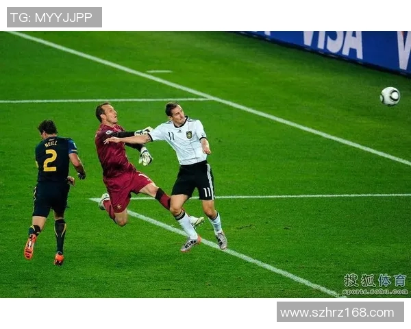 帕如克足球明星的传奇之路与辉煌成就全景回顾 帕如克足球明星的传奇之路与辉煌成就全景回顾